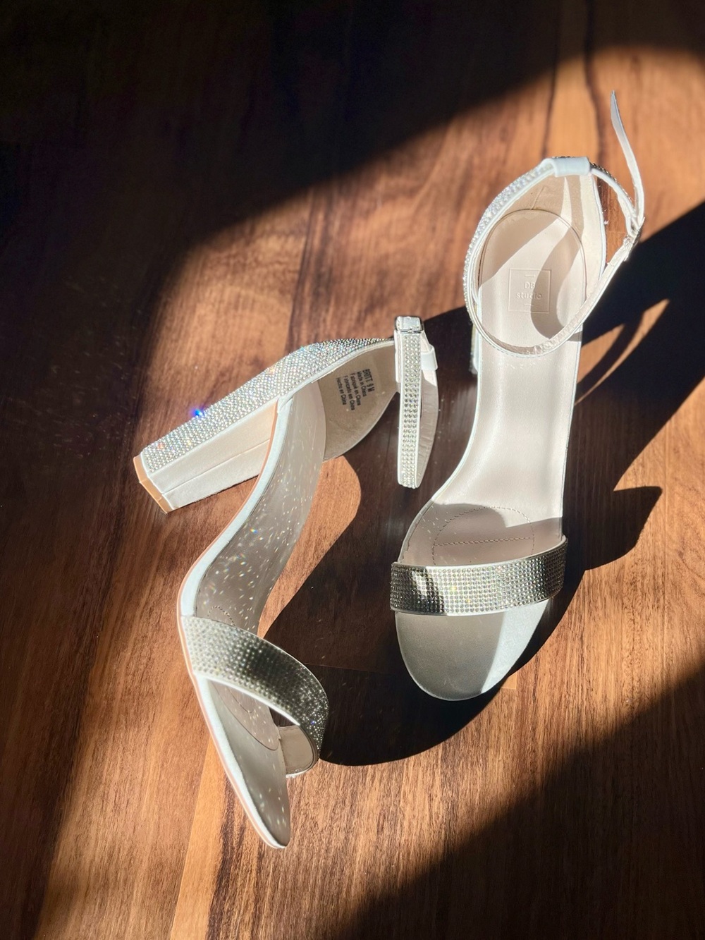 David’s Bridal DB Studio Sparkling Rhinestone Block Heels Wedding Shoes Womens 9 - Picture 4 of 16